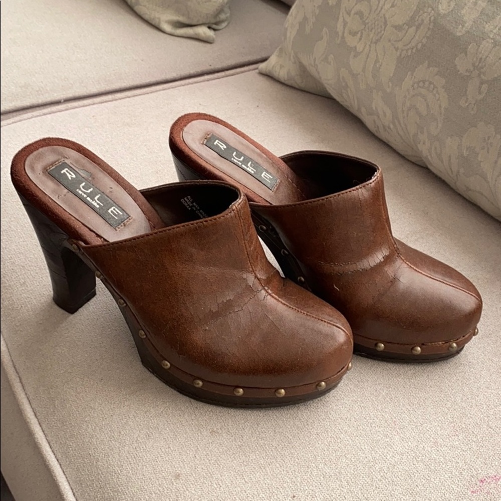 Vintage Steve Madden Rule Mule Clogs